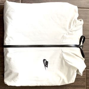Nike Tech Woven Jacket LIKE NEW